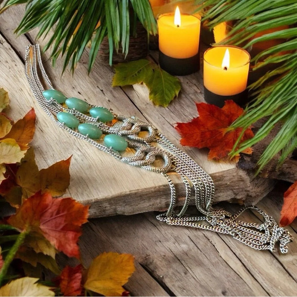 KENNETH COLE Silver Tone Layered Chain Necklace w/ Green Beads & Snake Design - Picture 4 of 9